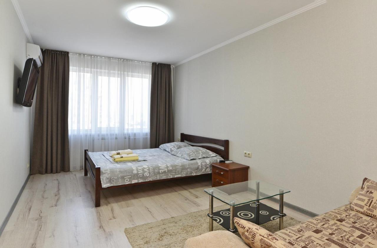 Apartament On Vasylia Lypkivskoho 24 Kiev Dış mekan fotoğraf